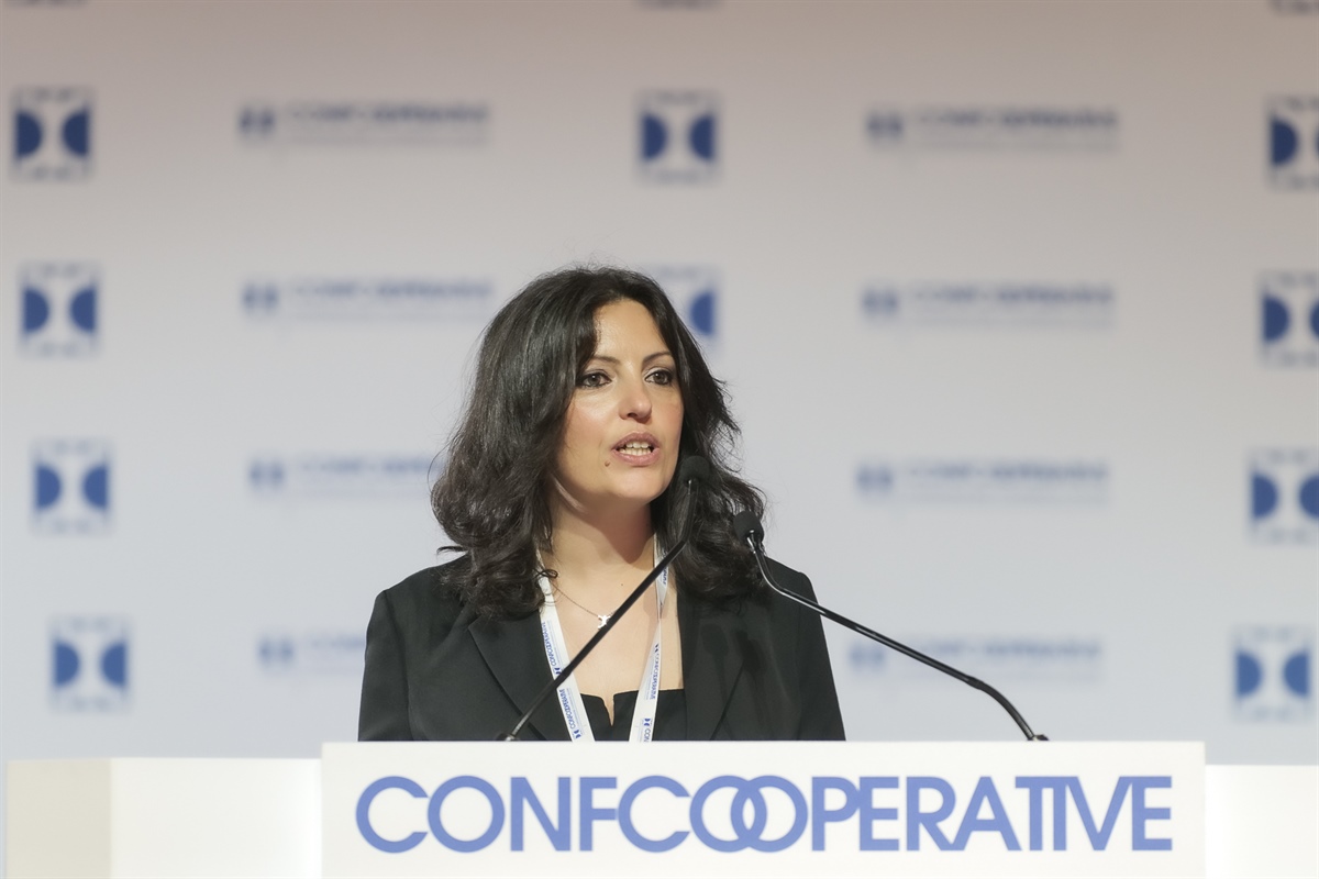 Centri antiviolenza, migliaia di donne rischiano di restare senza aiuto