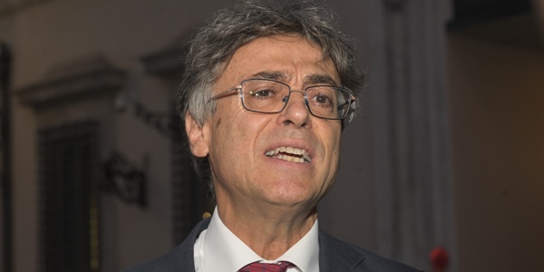 Manovra «Occorrono misure per la crescita. Positiva la stabilizzazione dei conti pubblici» 