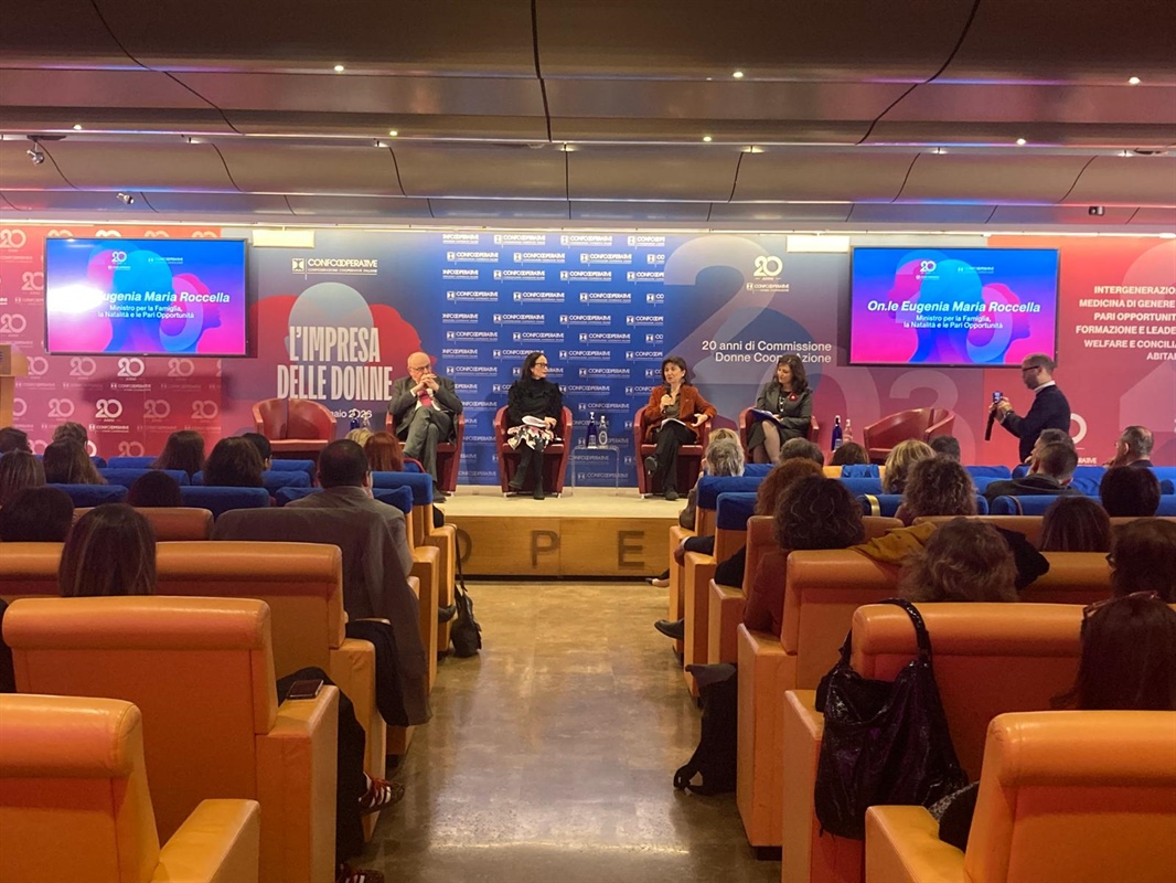 Cooperative, donne al 61% degli occupati contro il 52,5% nazionale