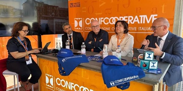 "Cooperative: radice dell'economia sociale" 