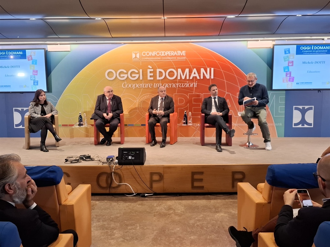 Sostenibilità, Gardini: «Le cooperative investono 2,2 miliardi. La burocrazia pesa 500 milioni»