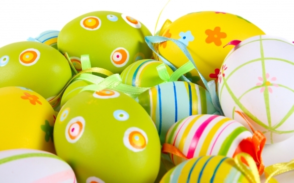 Pasqua «Spesa per 1,3 miliardi, ma non è Pasqua per tutti»