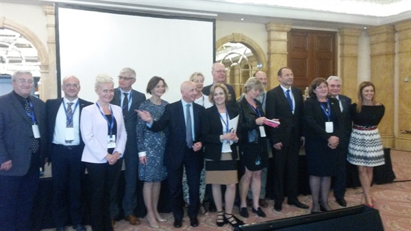 La Rubrica: Revisione, calcola il contributo. Al via l'Alleanza Cooperative Medici